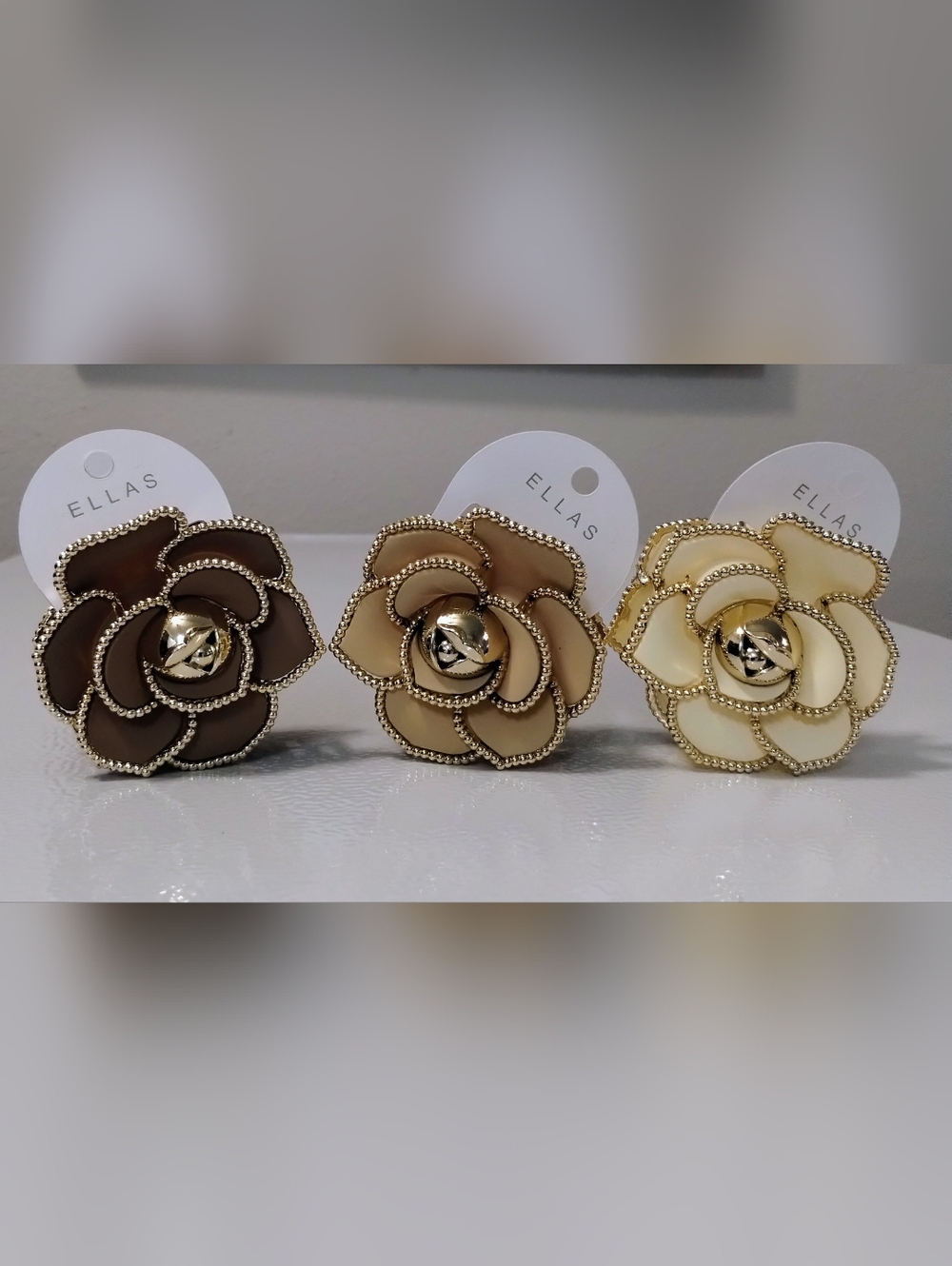 Camellia Hair Clips NWT 3 Pieces - Picture 2 of 12
